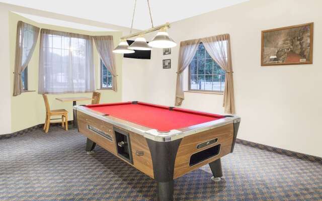 Super 8 by Wyndham Cobleskill NY