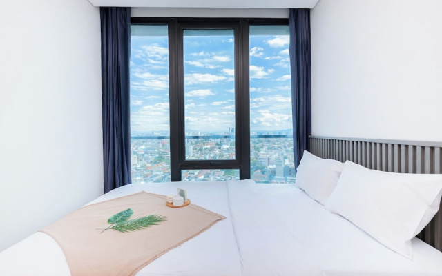 Comfy 2Br With City View At Capitol Suites Apartment