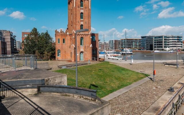 Limehome Bremerhaven Kantstraße