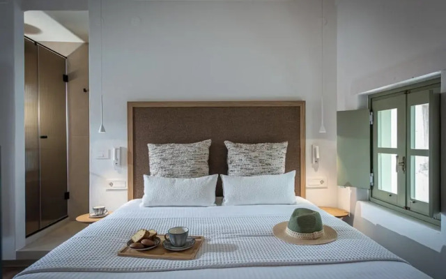 Mint Villa by Checkin