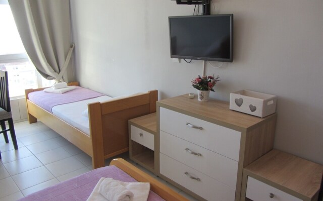 Rafailovicimore Apartments