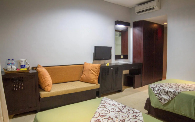 Fourteen Roses Beach Hotel