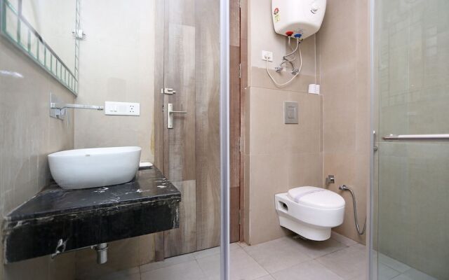 OYO 443 Hotel Lohias