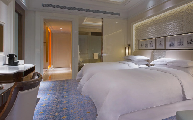 Sheraton Grand Wuhan Hankou Hotel