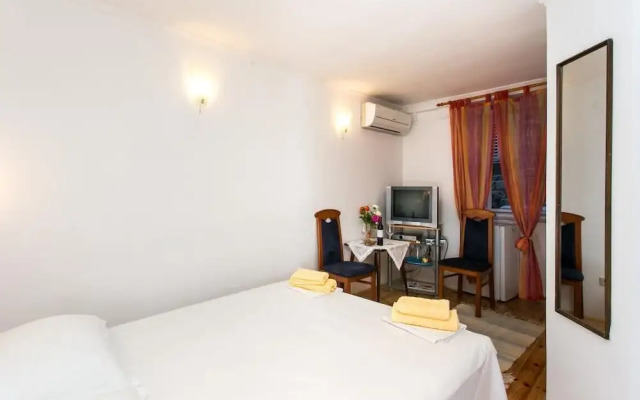 Rooms Fausta Old Town