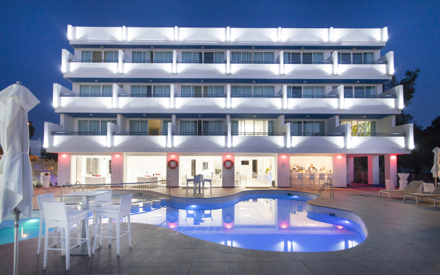 Apartamentos Typic Marina Playa - Adults Only