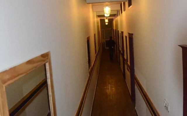 Sparrow Inn Ankur By OYO Rooms