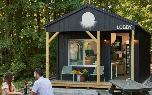 Somewhere Inn Calabogie