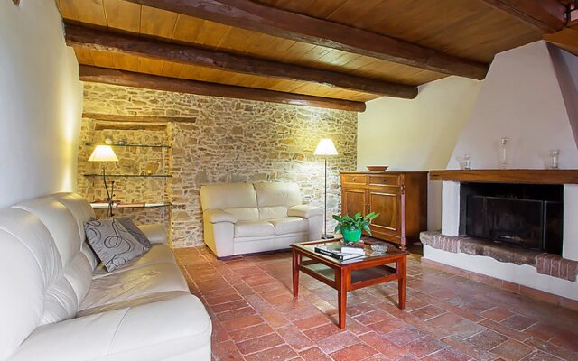 House Salustri Cinigiano 27190