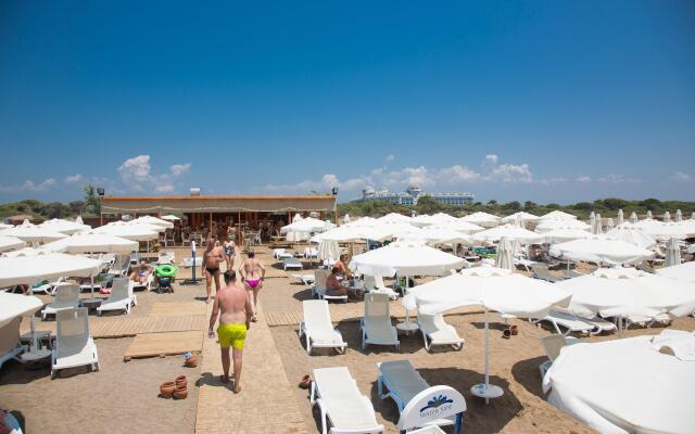 Water Side Resort & Spa