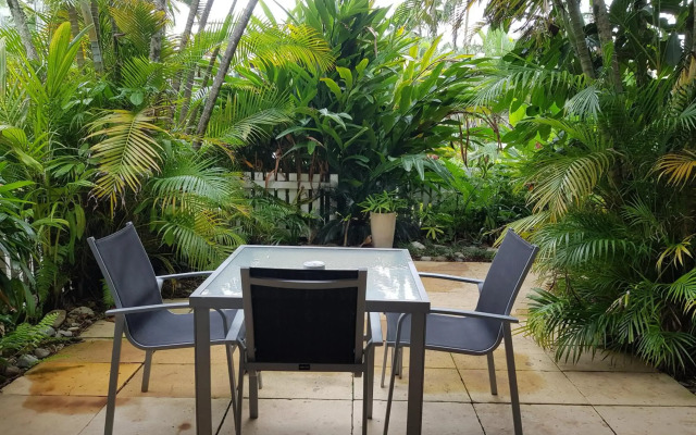 Coral Sea Villas