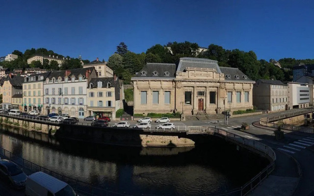 Brit Hotel Confort Limouzi Tulle