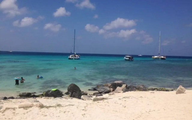 Waykiri Unit A-04, Luxurious New Apartment