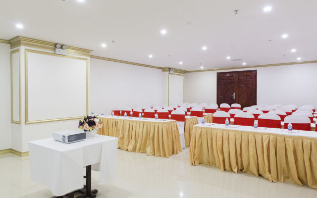 Paris Nha Trang Hotel & Apartment