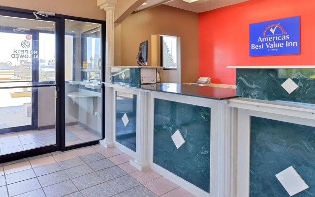 Days Inn & Suites by Wyndham Byram