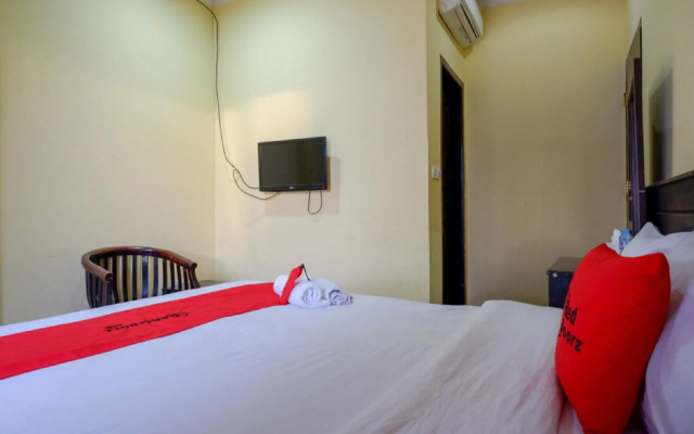 RedDoorz near Citraland Waterpark Kendari