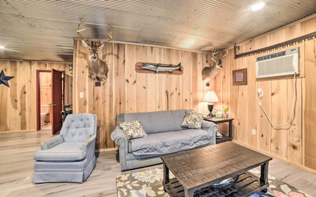 Charming New Concord Cabin on 50-acre Farm!