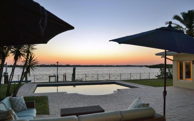 Sarasota - Dunmore 8730