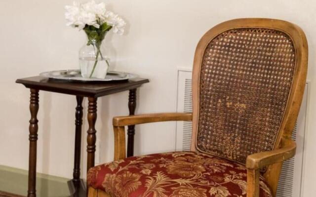 Cedars of Williamsburg Bed & Breakfast