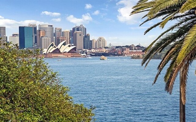 Modern Apartment with Sydney's Finest Views - CP308