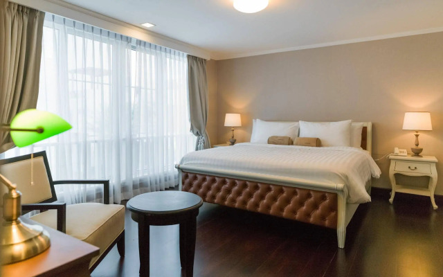 The Verona Riviera