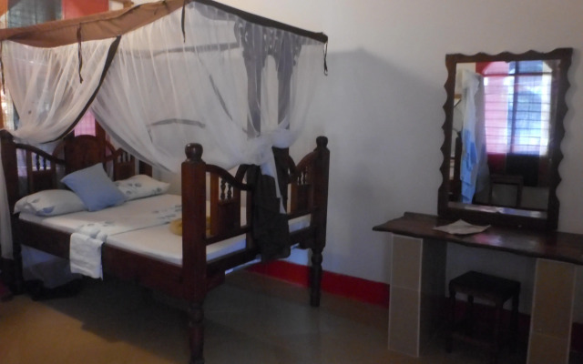 Mbuyuni Beach Village - Bungalows