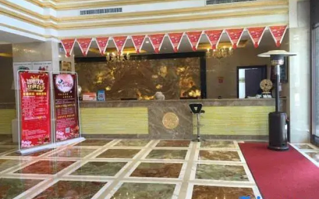 Kaedes Royal Palace International Hotel