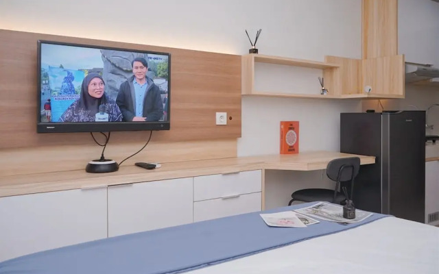 Minimalist Studio Room at Springwood Residence Tangerang Apartment