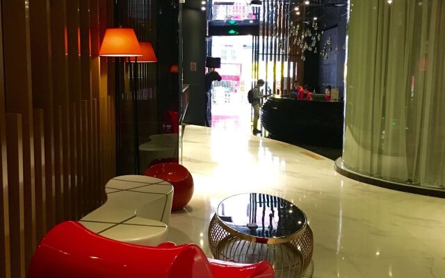 Paco Hotel Tiyuxilu Metro Guangzhou-Free Shuttle Bus during Canton Fair