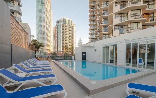 Heart of Surfers Paradise - Ocean Views