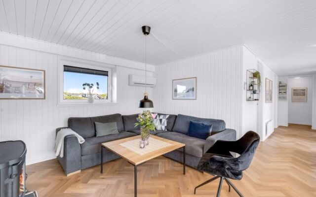 "Vojkan" - 200m from the sea in Western Jutland