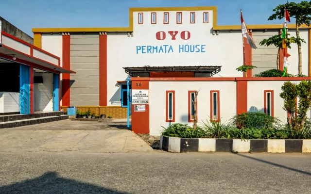 Permata House by OYO Rooms