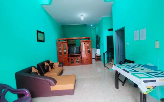 Villa Gunung Mas View Blok E No 3 A Berastagi – Guest Rooms – Berastagi