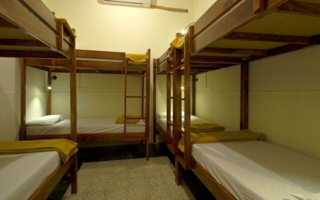 Horn Ok Please Hostel