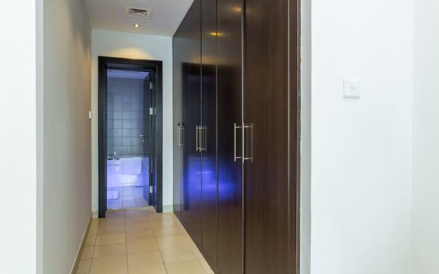 Torch Tower by Deluxe Holiday Homes