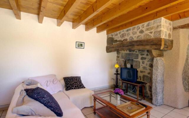 Gîte Les Salles, 3 pièces, 4 personnes - FR-1-496-66