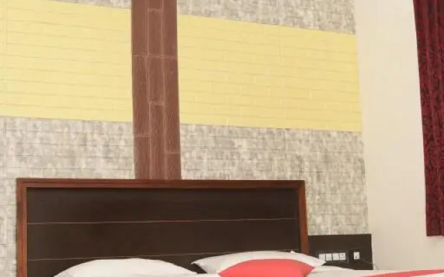 Es Residency by OYO Room