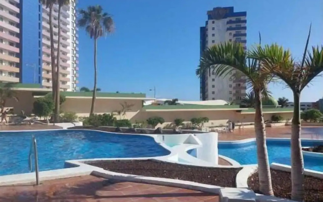 Dream Beach 1 BR Apartment Terrace Dining Pool