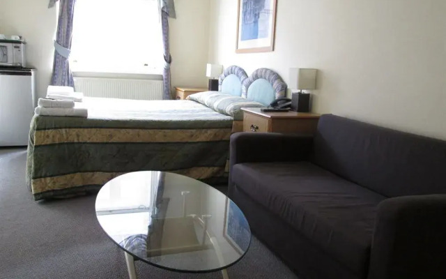 Brompton Hotel London