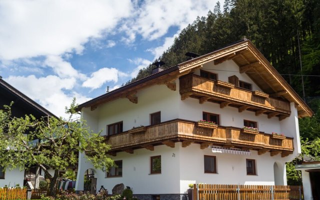 Cozy Apartment in Tyrol With Balcony