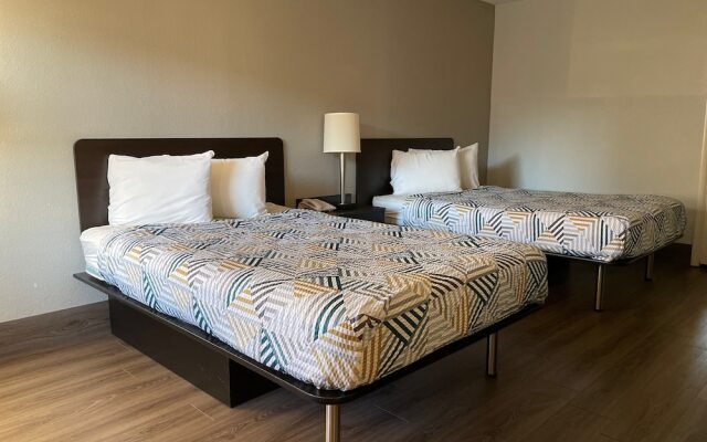 Days Inn Birmingham Summit Mall