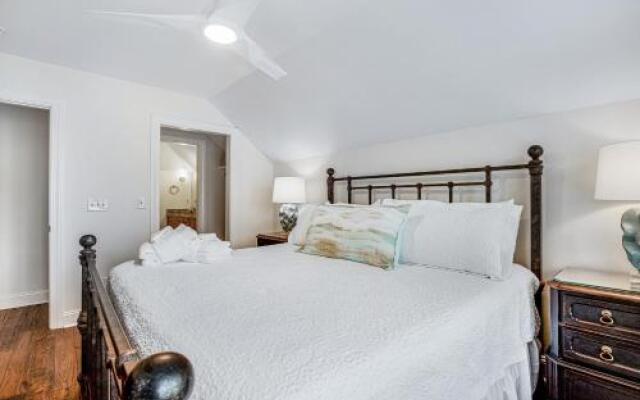4712 Tennis Club Villa