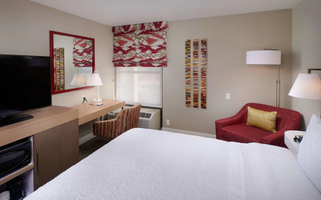 Hampton Inn & Suites Phoenix/Scottsdale on Shea Boulevard