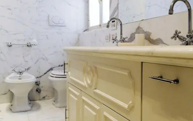 Montenapoleone – RentClass Gloria