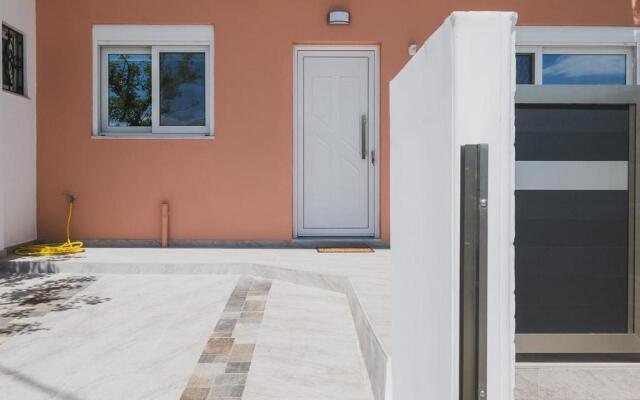 Spacious & New fully equipped Home with Parking