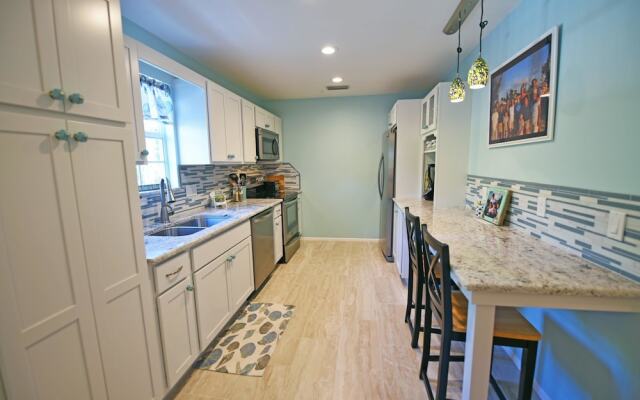 Eyes On The Sunset Apartment 3