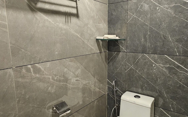 Emerald Urban Comforts