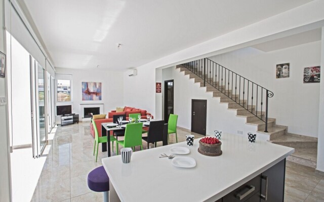 Cyprus Villa Pearl 17 Gold