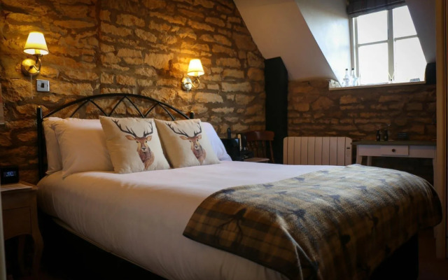 Horse & Groom - Upper Oddington