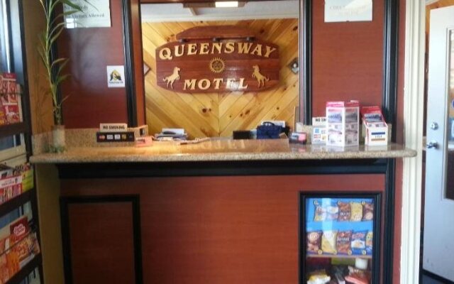 Queensway Motel